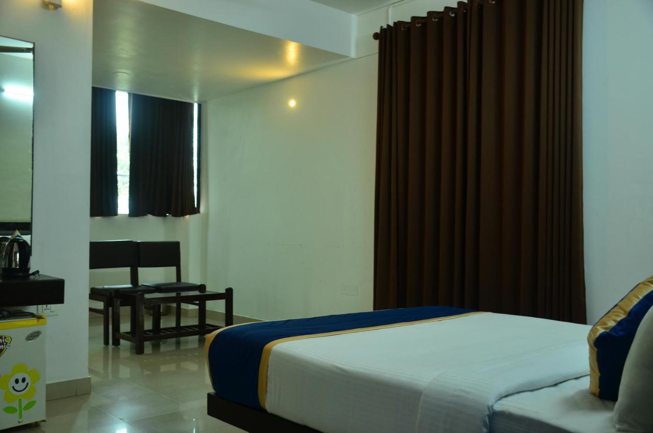 Ss Beach Resort Varkala Eksteriør billede